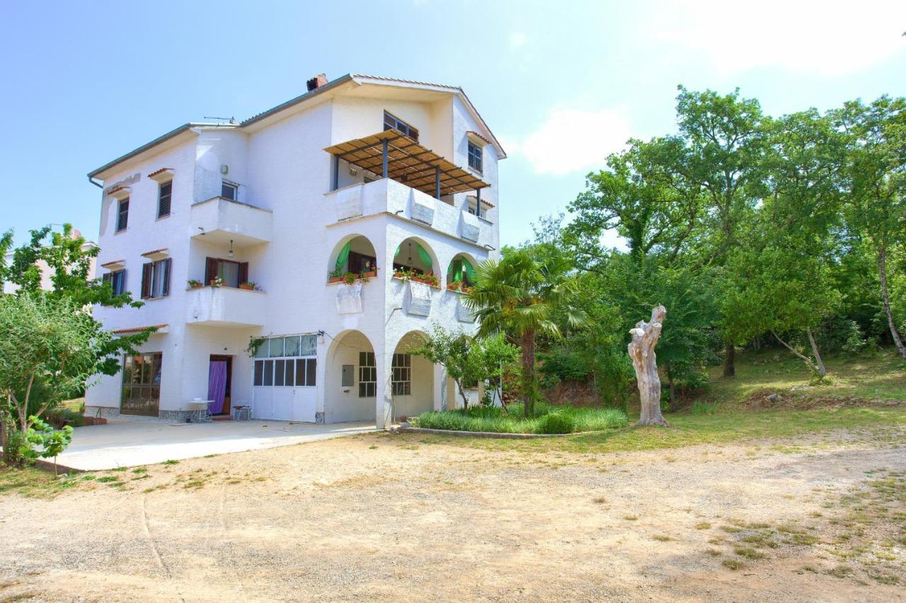 Apartman Mihael Malinska Exteriér fotografie